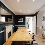 Gorgeous Hideaway In Classy Clifton Bristol