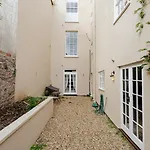 Gorgeous Hideaway In Classy Clifton Lejlighed Bristol
