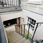Gorgeous Hideaway In Classy Clifton Lejlighed *