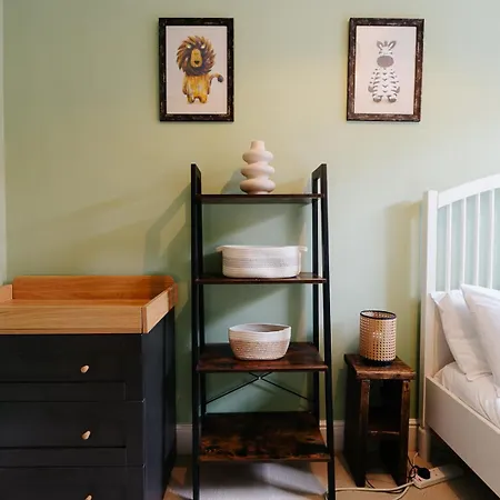 Gorgeous Hideaway In Classy Clifton Lejlighed *