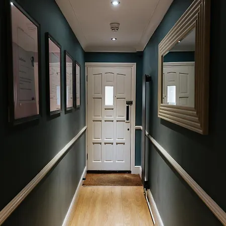 Gorgeous Hideaway In Classy Clifton Bristol