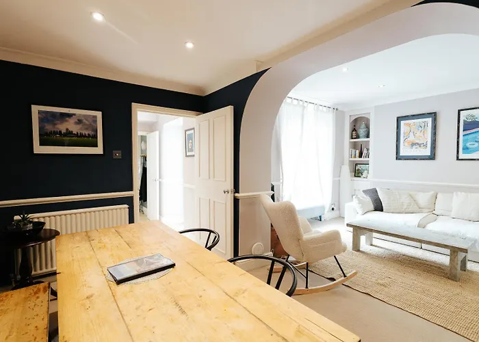 Gorgeous Hideaway In Classy Clifton * Бристоль