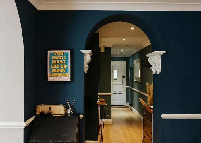 Gorgeous Hideaway In Classy Clifton *