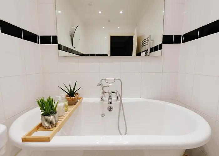 Gorgeous Hideaway In Classy Clifton Апартаменты Бристоль