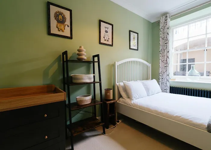 Gorgeous Hideaway In Classy Clifton דירה