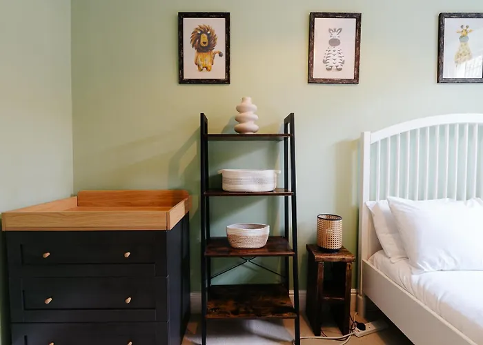 Gorgeous Hideaway In Classy Clifton דירה *